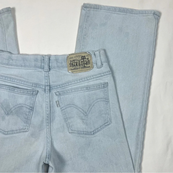 Levi’s Silvertab Light Wash Baggy Jeans - Picture 2 of 11